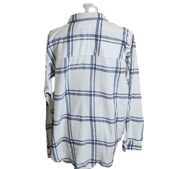 Universal Thread plaid long sleeve button down top, size XXL, NWT - Picture 3 of 6